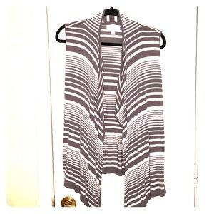 New York & Co. Open Front Sleeveless Cardigan